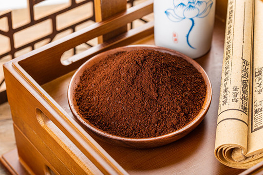 基礎(chǔ)病人群用藥期間靈芝孢子粉怎么吃？