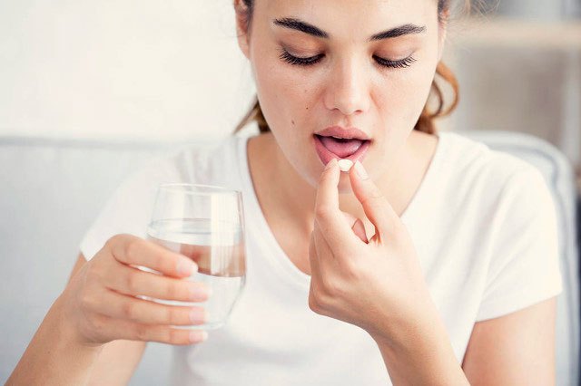 女性多少歲，應(yīng)該補維E？缺少維生素E，會有這幾個表現(xiàn)